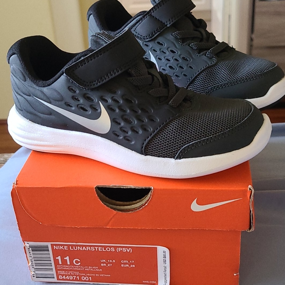 Nike shoes